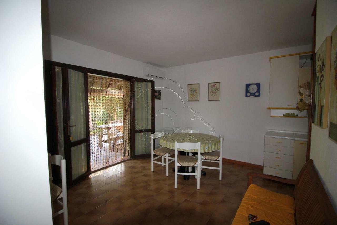Appartamento Con Giardino 토레 데이 코르사리 외부 사진