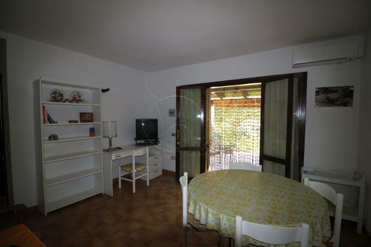 Appartamento Con Giardino 토레 데이 코르사리 외부 사진